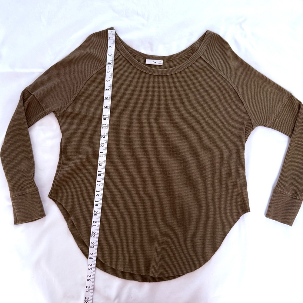 Aritzia TNA Alder Olive Green Waffle Knit Long Sleeve Thermal Top - Picture 10 of 11